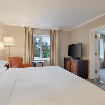 Delta Hotels By Marriott Tudor Park Country Club Maidstone Exteriör bild