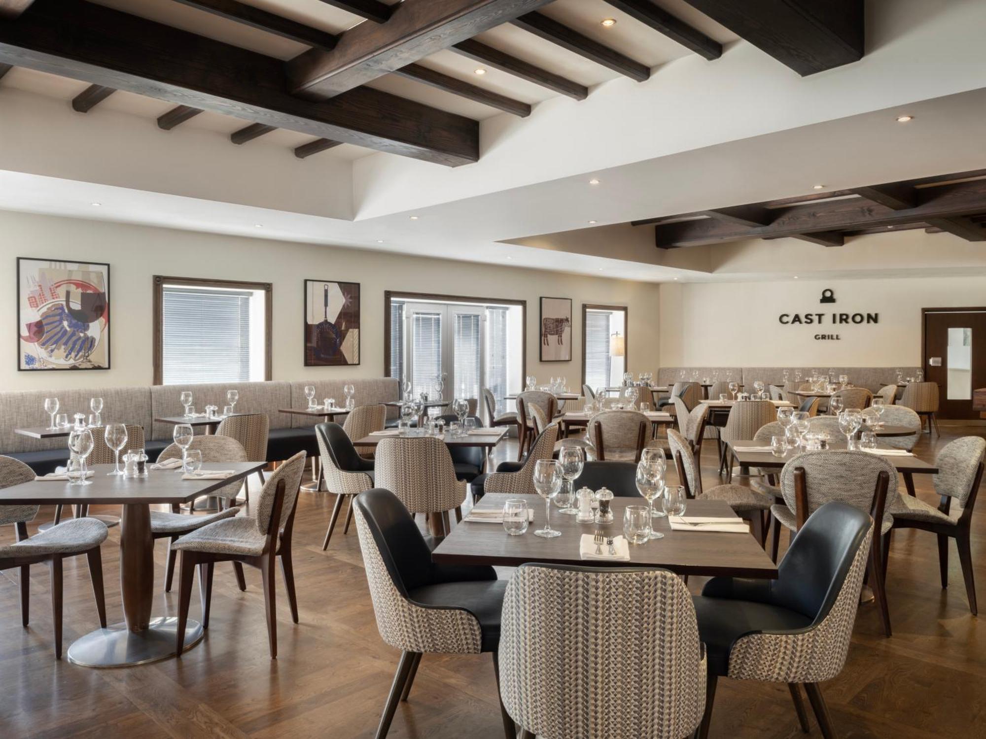 Delta Hotels By Marriott Tudor Park Country Club Maidstone Exteriör bild