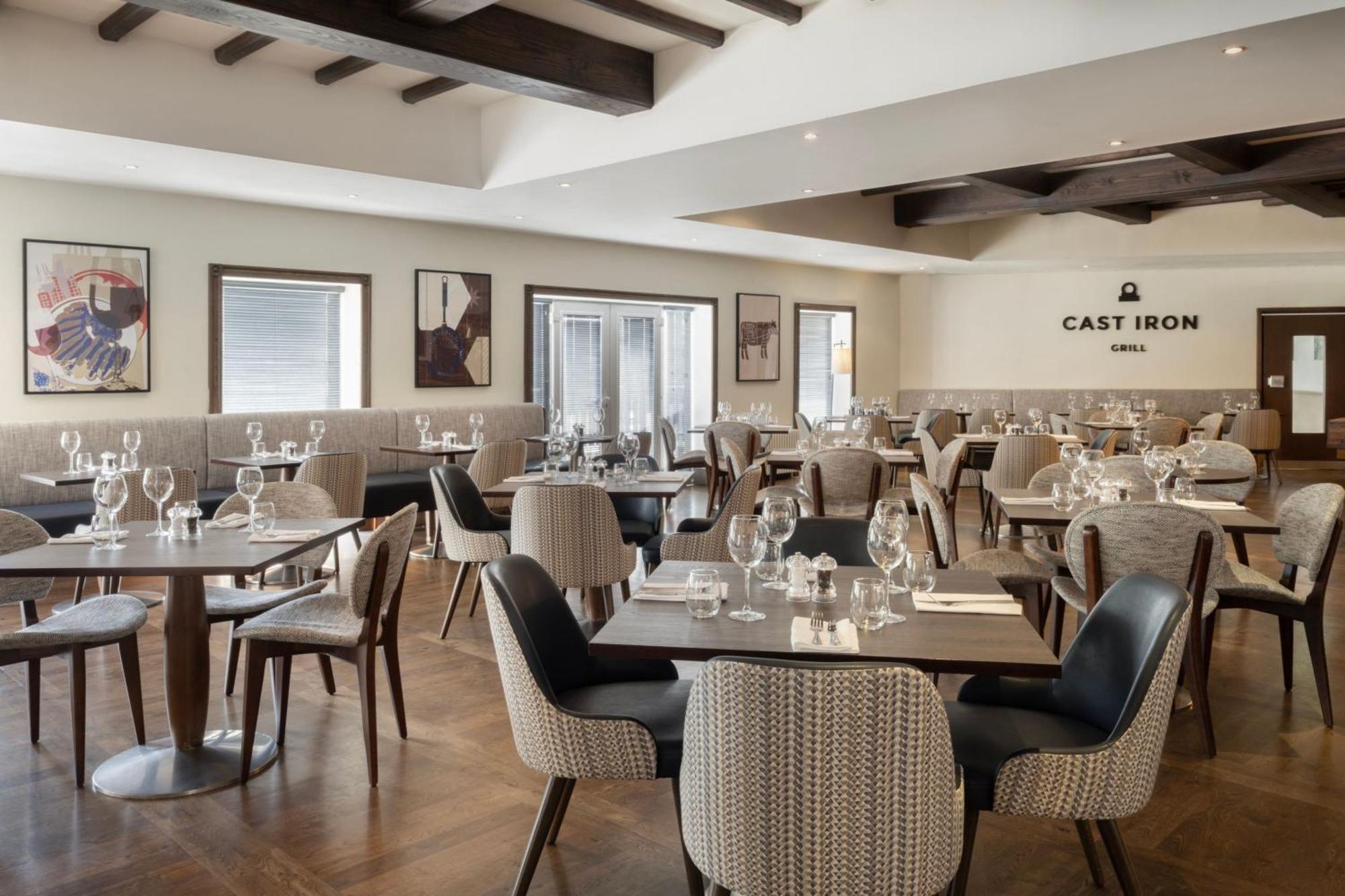 Delta Hotels By Marriott Tudor Park Country Club Maidstone Exteriör bild