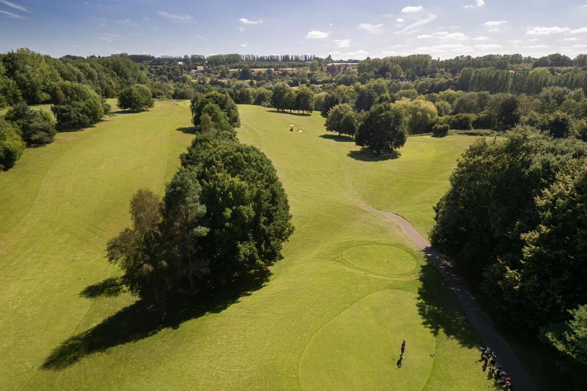 Delta Hotels By Marriott Tudor Park Country Club Maidstone Exteriör bild