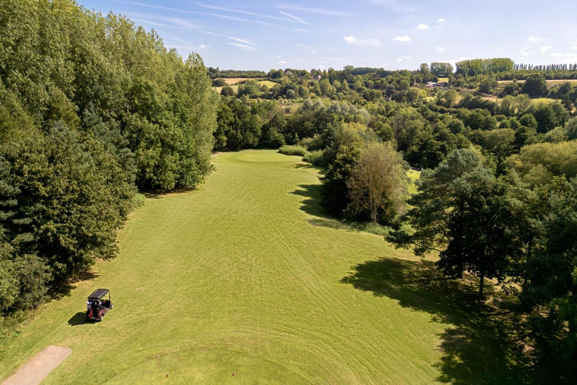 Delta Hotels By Marriott Tudor Park Country Club Maidstone Exteriör bild