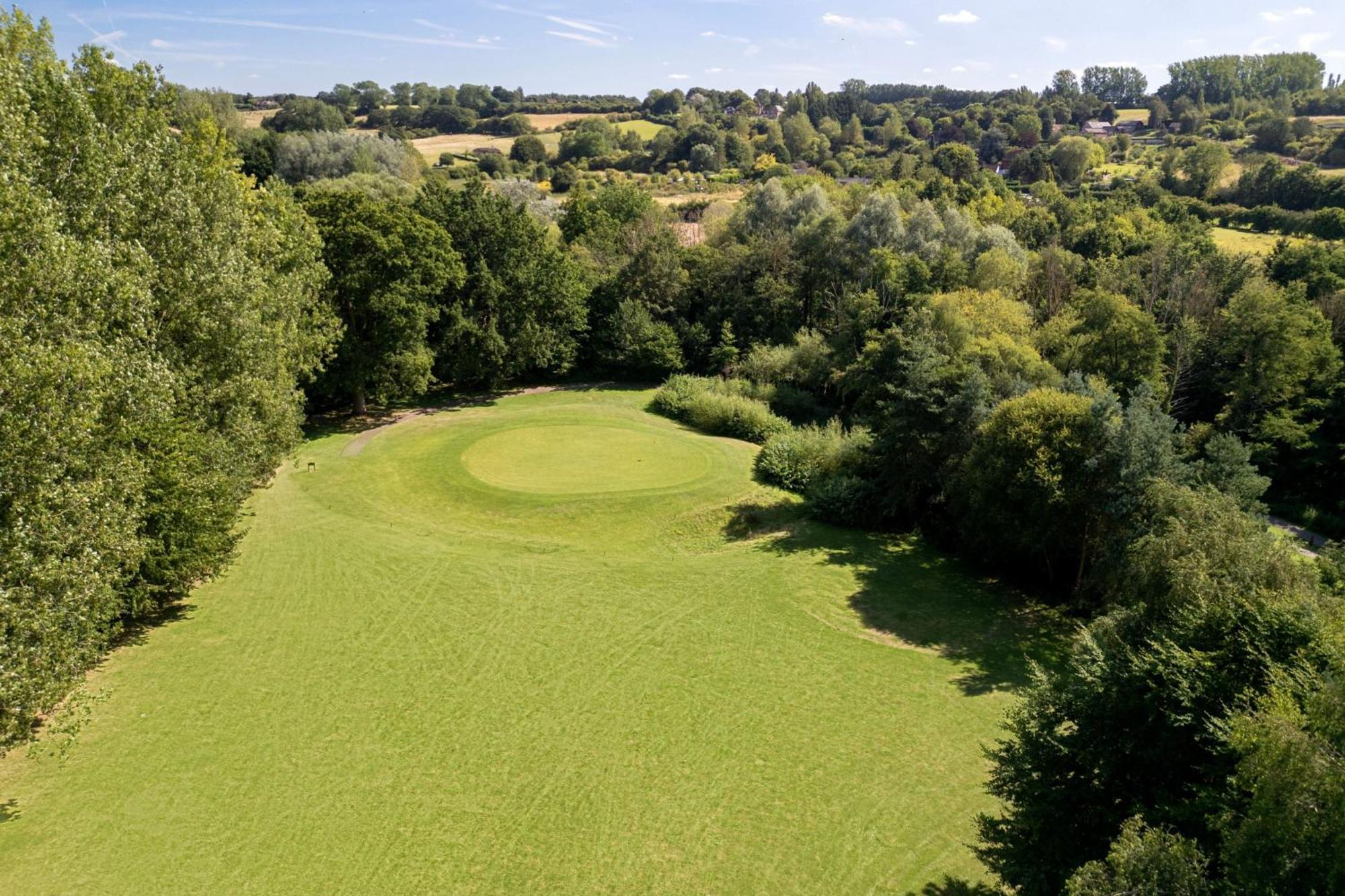 Delta Hotels By Marriott Tudor Park Country Club Maidstone Exteriör bild