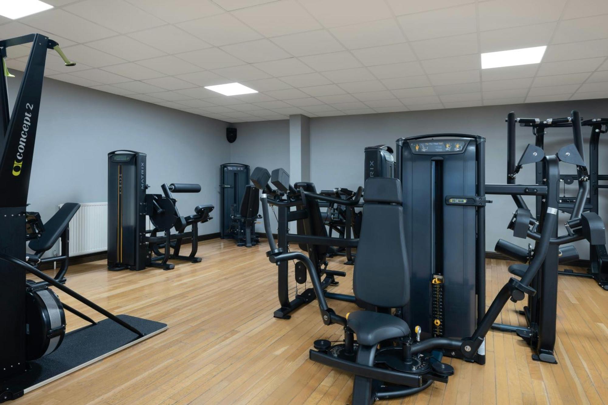Delta Hotels By Marriott Tudor Park Country Club Maidstone Exteriör bild
